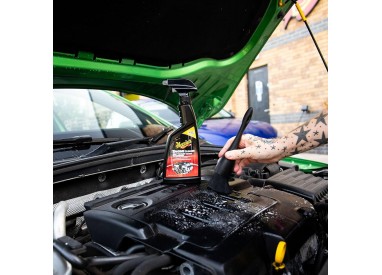 Reinigung und Wartung von Automotoren